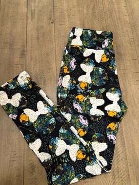 LuLaRoe Black Leggings with White Bows & Yellow, Blue, Purple Florals
